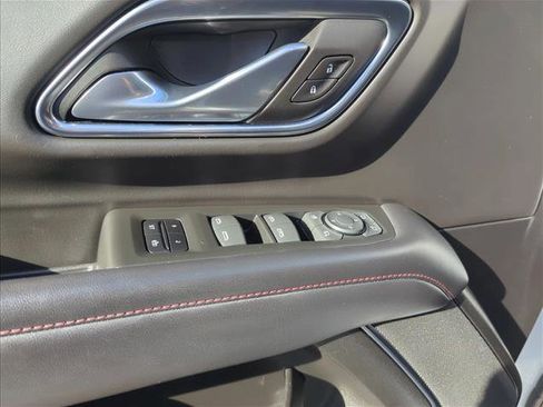 Used 2022 Chevrolet Suburban RST w/ Luxury Package image 11