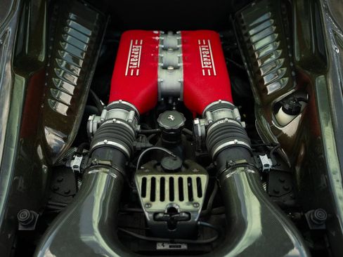 Used 2011 Ferrari 458 Italia Coupe RWD image 40