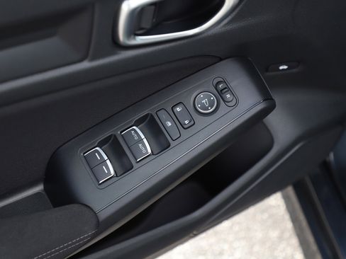 Used 2024 Honda Civic Sport image 17