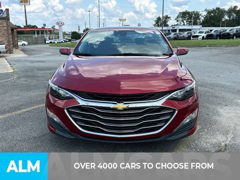Used 2025 Chevrolet Malibu LT FWD image 2