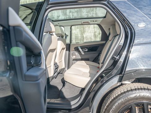 Certified 2024 Land Rover Discovery Sport S image 34