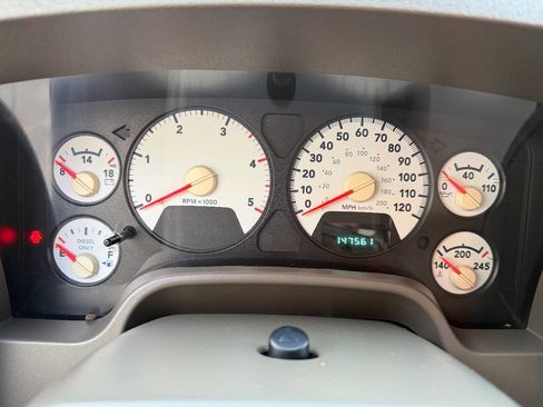 Used 2006 Dodge Ram 2500 Truck SLT image 11