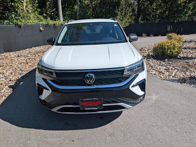 Used 2024 Volkswagen Taos S AWD/4WD image 8