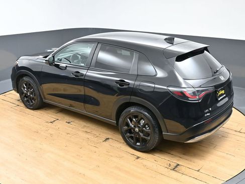 Used 2023 Honda HR-V Sport image 42