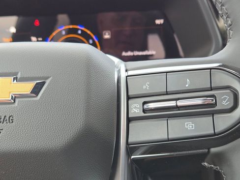 Used 2025 Chevrolet Colorado W/T w/ Advanced Trailering Package image 40