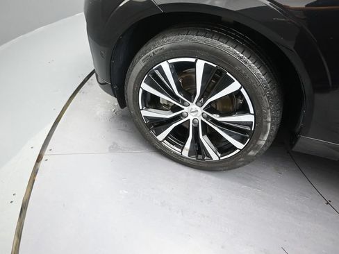 Used 2024 Volvo XC60 B5 Plus w/ Protection Package Premier AWD/4WD image 13
