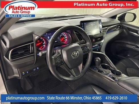 Used 2021 Toyota Camry XSE image 12