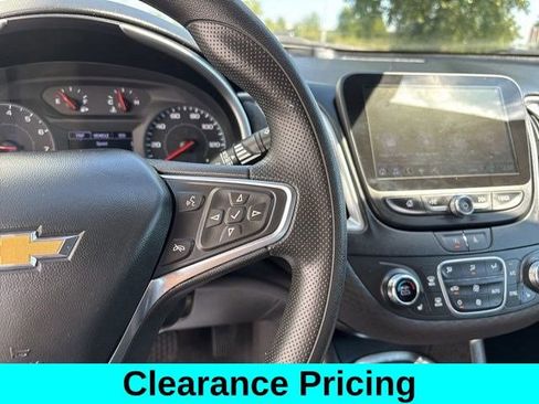 Used 2023 Chevrolet Malibu LT image 18