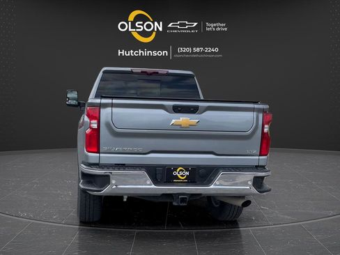 Used 2024 Chevrolet Silverado 3500 LTZ w/ LTZ Plus Package AWD/4WD image 4