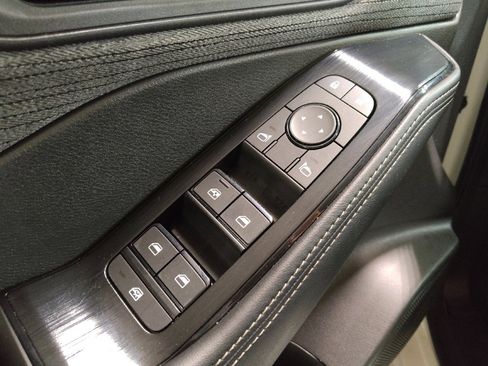 Used 2022 Nissan Rogue SV image 27