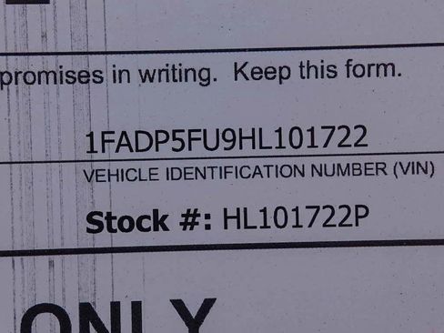 Used 2017 Ford C-MAX Energi Titanium image 29