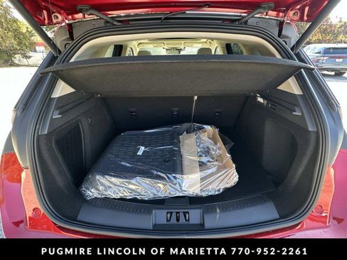 New 2026 Lincoln Corsair Premiere image 18