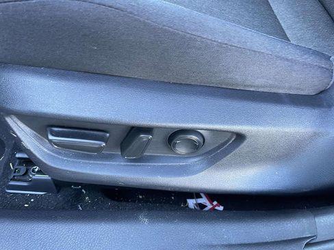 Used 2025 Toyota Camry LE image 30