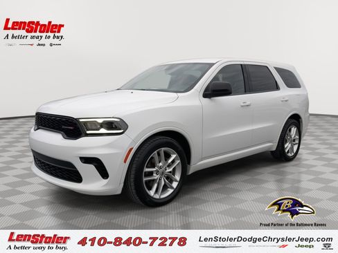 Used 2023 Dodge Durango GT image 1