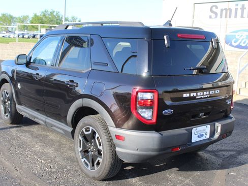 Used 2021 Ford Bronco Sport Outer Banks AWD/4WD image 5