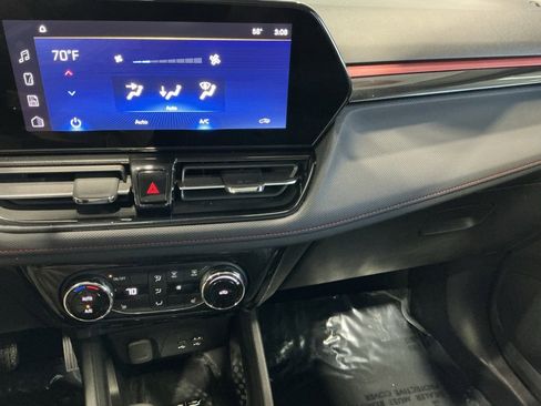 Used 2025 Chevrolet TrailBlazer RS w/ Convenience Package image 10