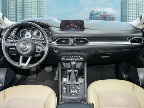 Used 2019 MAZDA CX-5 Touring image 10