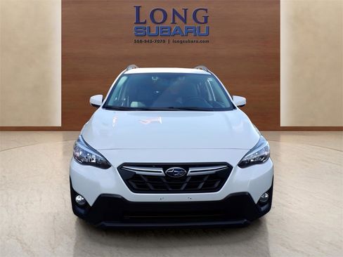 Used 2023 Subaru Crosstrek 2.0i Premium image 4