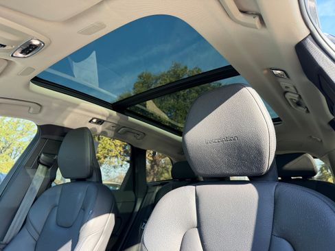 Used 2020 Volvo XC60 T6 Inscription w/ Protection Package Premier image 25