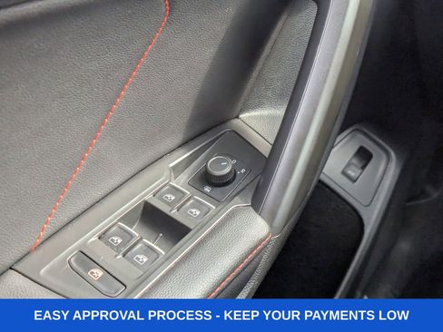 Used 2024 Volkswagen Tiguan Wolfsburg Edition image 38