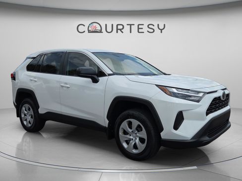 Certified 2025 Toyota RAV4 LE FWD image 7
