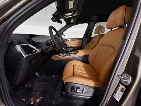 New 2026 BMW X5 sDrive40i w/ Climate Comfort Package image 22