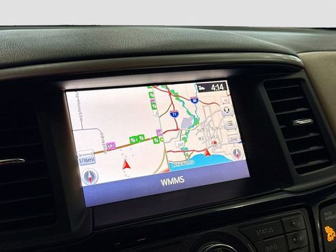 Used 2018 Nissan Pathfinder SV w/ SV Tech Package image 14