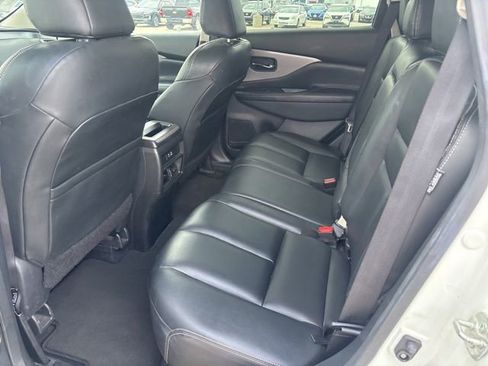 Used 2023 Nissan Murano SV FWD image 9