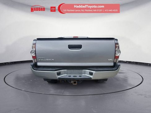 Used 2015 Toyota Tacoma 4x4 Double Cab w/ TRD Sport Package image 4