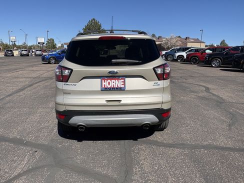 Used 2018 Ford Escape SE w/ Ford Safe & Smart Package image 9