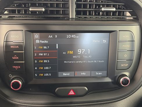 Certified 2021 Kia Soul LX FWD image 20