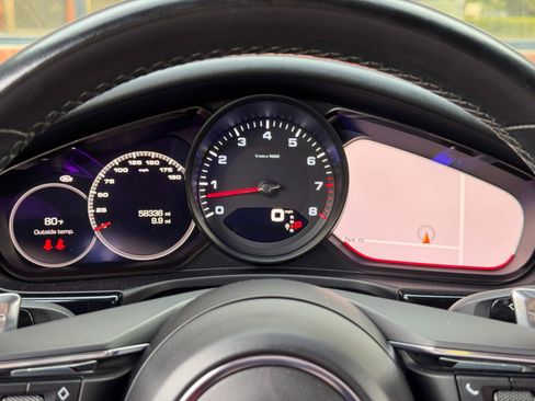 Used 2021 Porsche Panamera image 20
