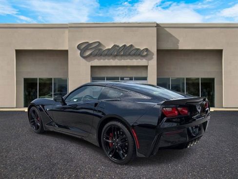 Used 2019 Chevrolet Corvette Stingray Coupe w/ 1LT RWD image 6