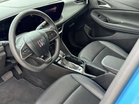 Used 2025 Buick Encore GX Sport Touring w/ Advanced Technology Package FWD image 4