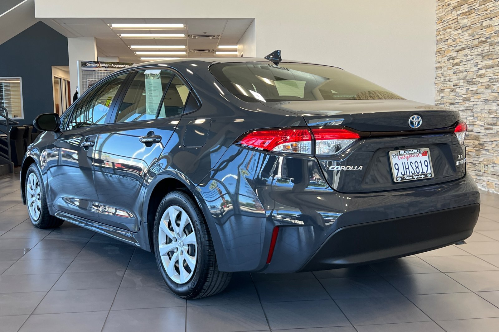 Used 2024 Toyota Corolla LE FWD image 3
