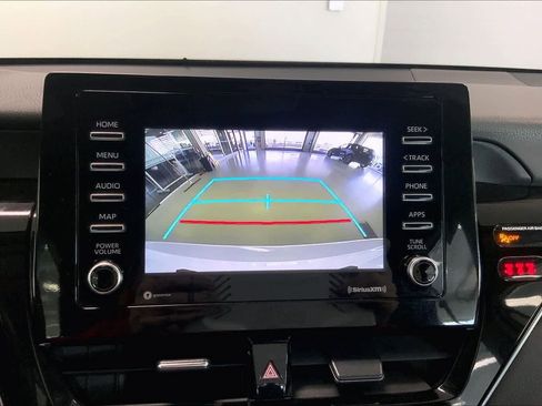 Used 2023 Toyota Camry SE image 26