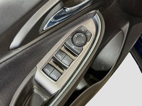 Used 2019 Chevrolet Malibu LT FWD image 18