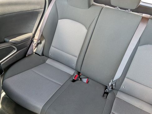 Certified 2025 Kia Soul LX w/ LX Technology Package FWD image 12