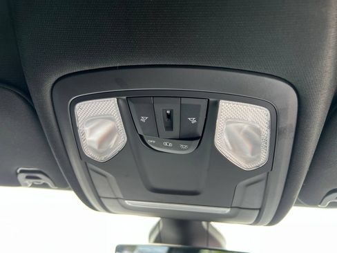 Used 2019 RAM 2500 Big Horn w/ Black Appearance Package AWD/4WD image 21