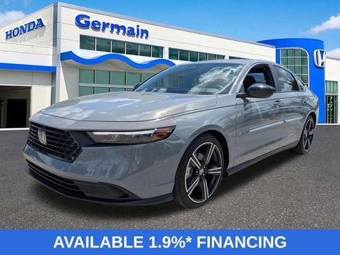 Used 2025 Honda Accord Sport image 1