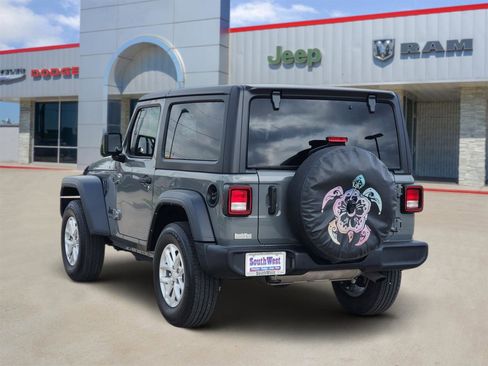 Used 2023 Jeep Wrangler Sport AWD/4WD image 4