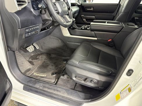 Used 2022 Toyota Tundra SR5 image 9