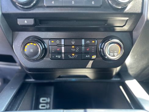 Used 2018 Ford F150 XLT w/ Equipment Group 302A Luxury AWD/4WD image 27