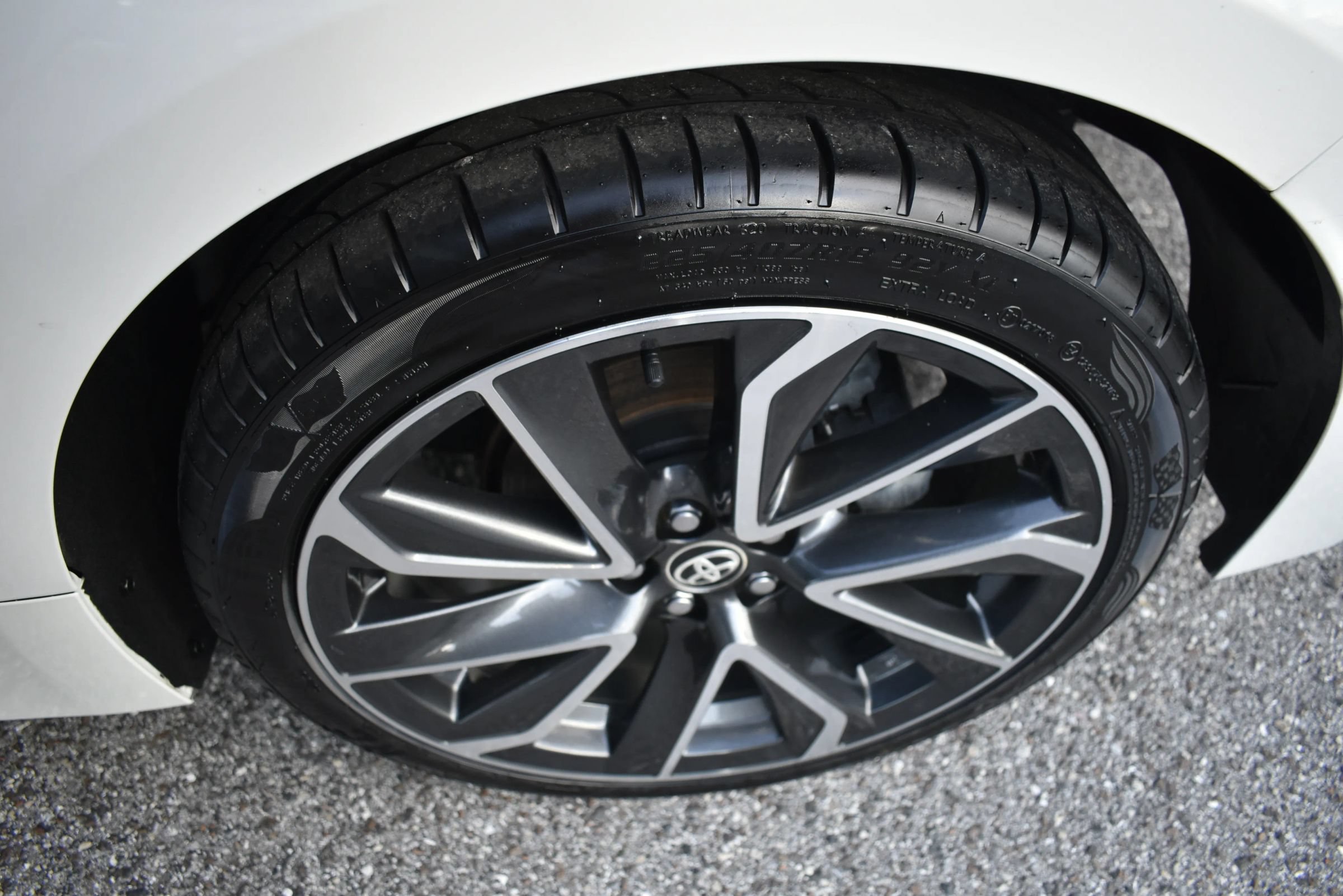 Used 2020 Toyota Corolla SE FWD image 21