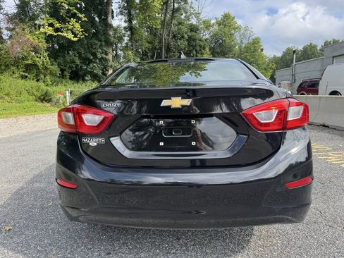 Used 2019 Chevrolet Cruze LS w/ LS Convenience Package FWD image 7