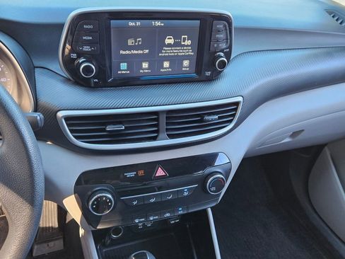 Used 2021 Hyundai Tucson SE image 11