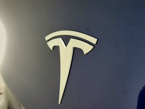Used 2023 Tesla Model 3 Standard Range RWD image 30