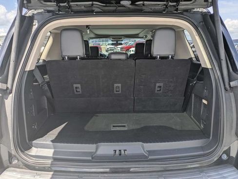 Used 2022 Ford Expedition XLT RWD image 12
