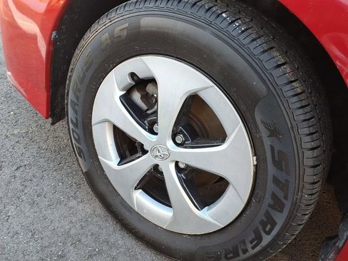 Used 2013 Toyota Prius Three w/ Solar Roof Pkg image 6