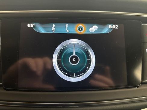 Used 2019 Buick Enclave Essence image 28